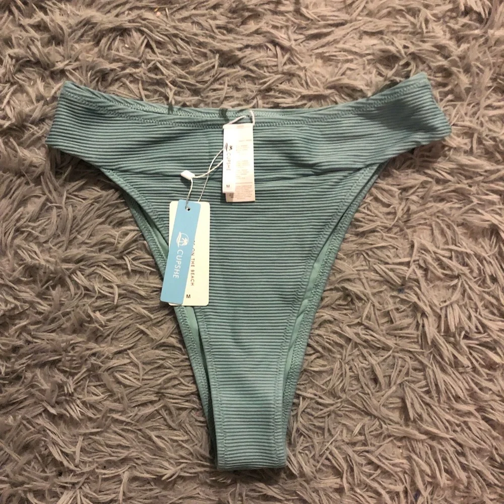 Blue Bikini - Picture 5 of 6